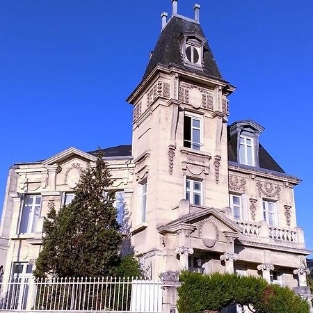Les Riottes - Maison Victorienne La Châtre Eksteriør billede